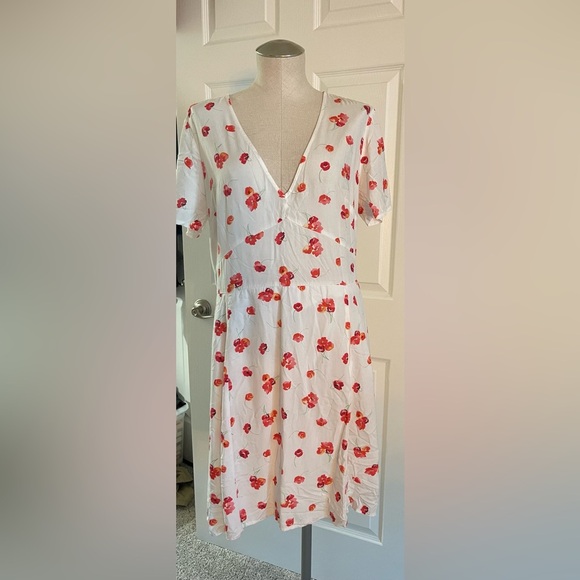 Women’s Floral Sundress - Picture 1 of 3